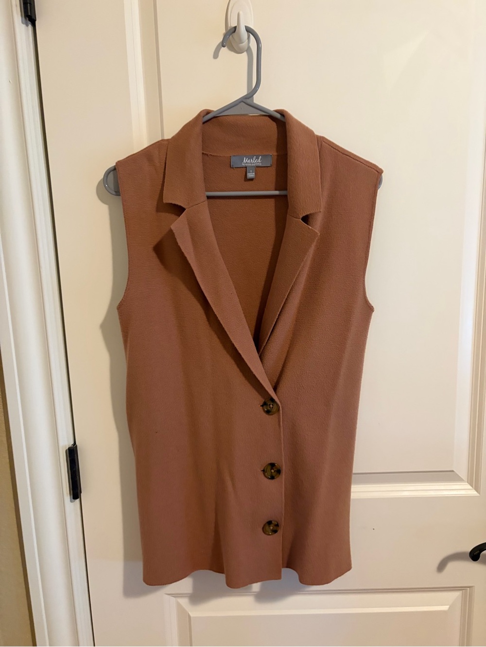 Marled Vest in Mauve Brown